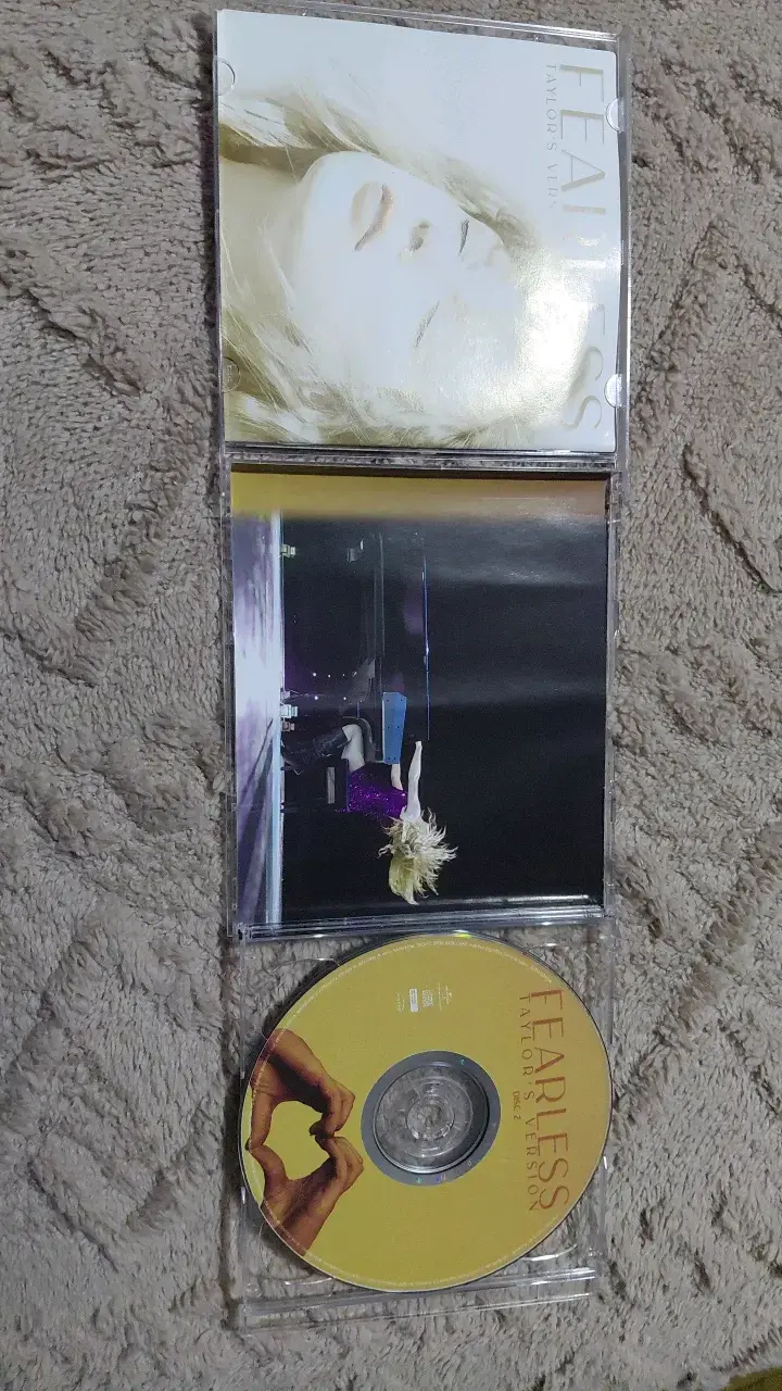 CD Fearless Taylor's Version en buen estado - 4