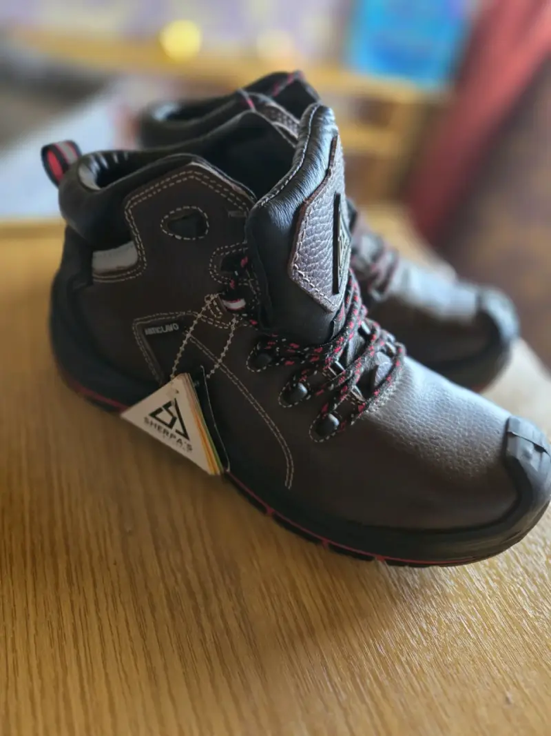 Botas de seguridad Sherpas marrón con punta refor - 1