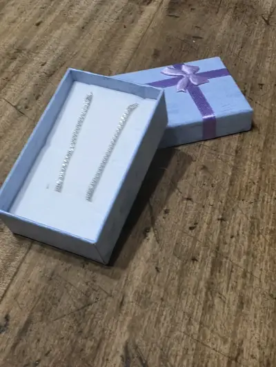 Pulsera de plata nacional en caja de regalo - miniatura 4