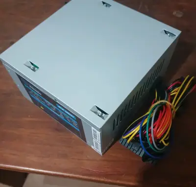Fuente de Poder Generica 650W Voltix Power - ATX - miniatura 2