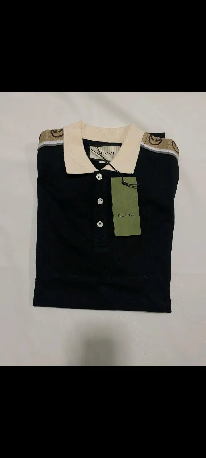 Polera Polo Negra Gucci con Detalles Beige - 1