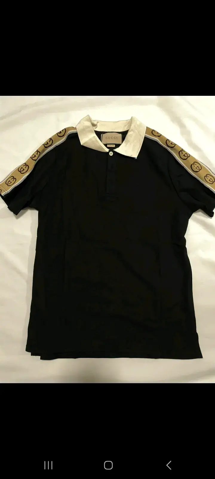 Polera Polo Negra Gucci con Detalles Beige - 2