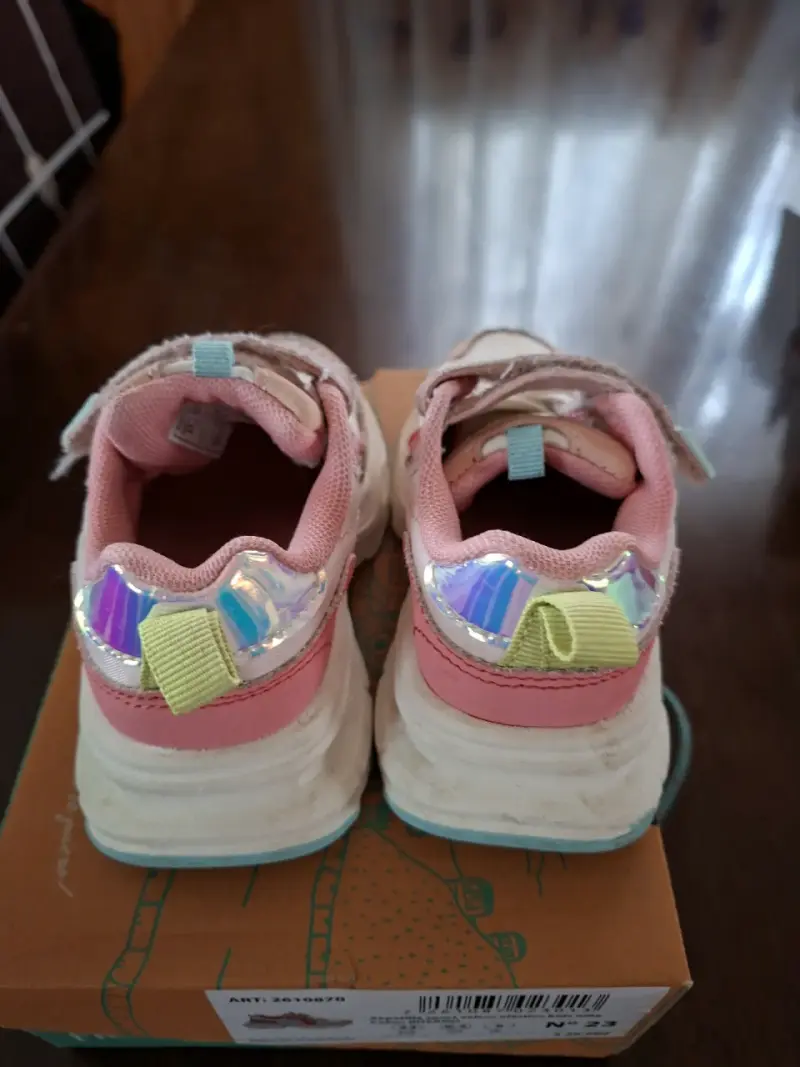 Zapatillas deportivas para niños color rosa - 3