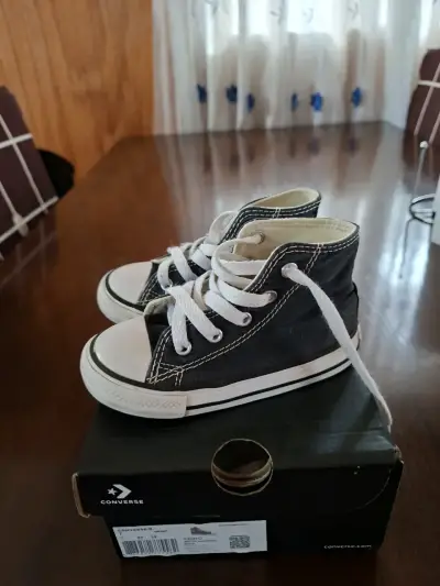 Zapatillas Converse Chuck Taylor All Star Hi Negras para Niños - miniatura 5