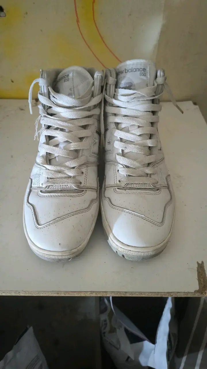 Zapatillas deportivas blancas New Balance 650