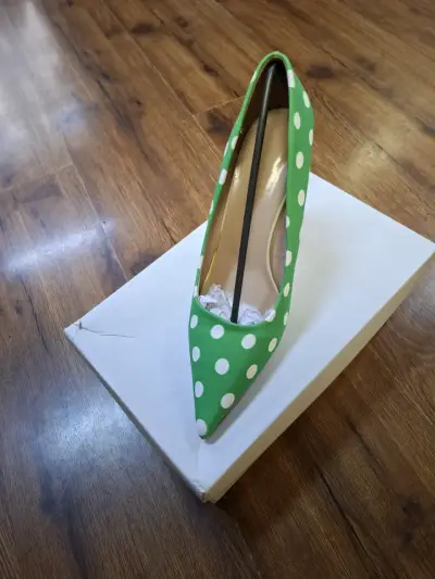Zapato Tacón Verde con Lunares Blancos - miniatura 1