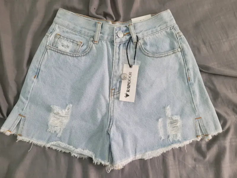 Shorts de mezclilla desgastados Raindoor - 1