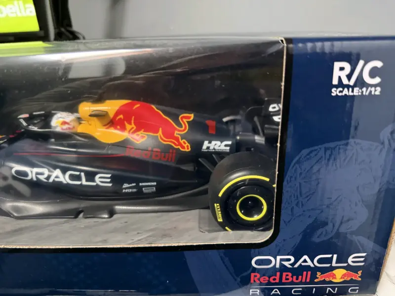 Auto a Control Remoto Red Bull Racing 1/12 - 3