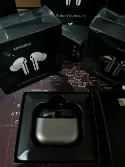 Auriculares Inalámbricos Samsung Galaxy Buds3 Pro - miniatura 4