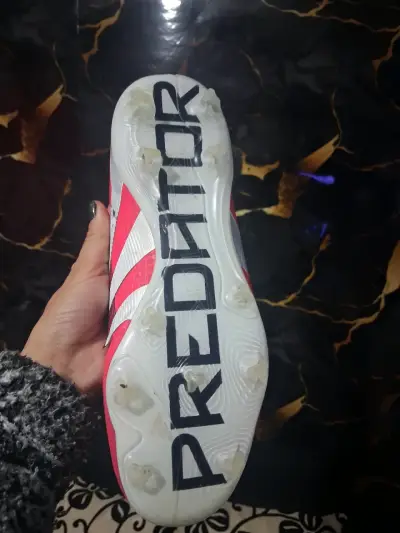 Zapatillas de fútbol Adidas Predator rosas - miniatura 2