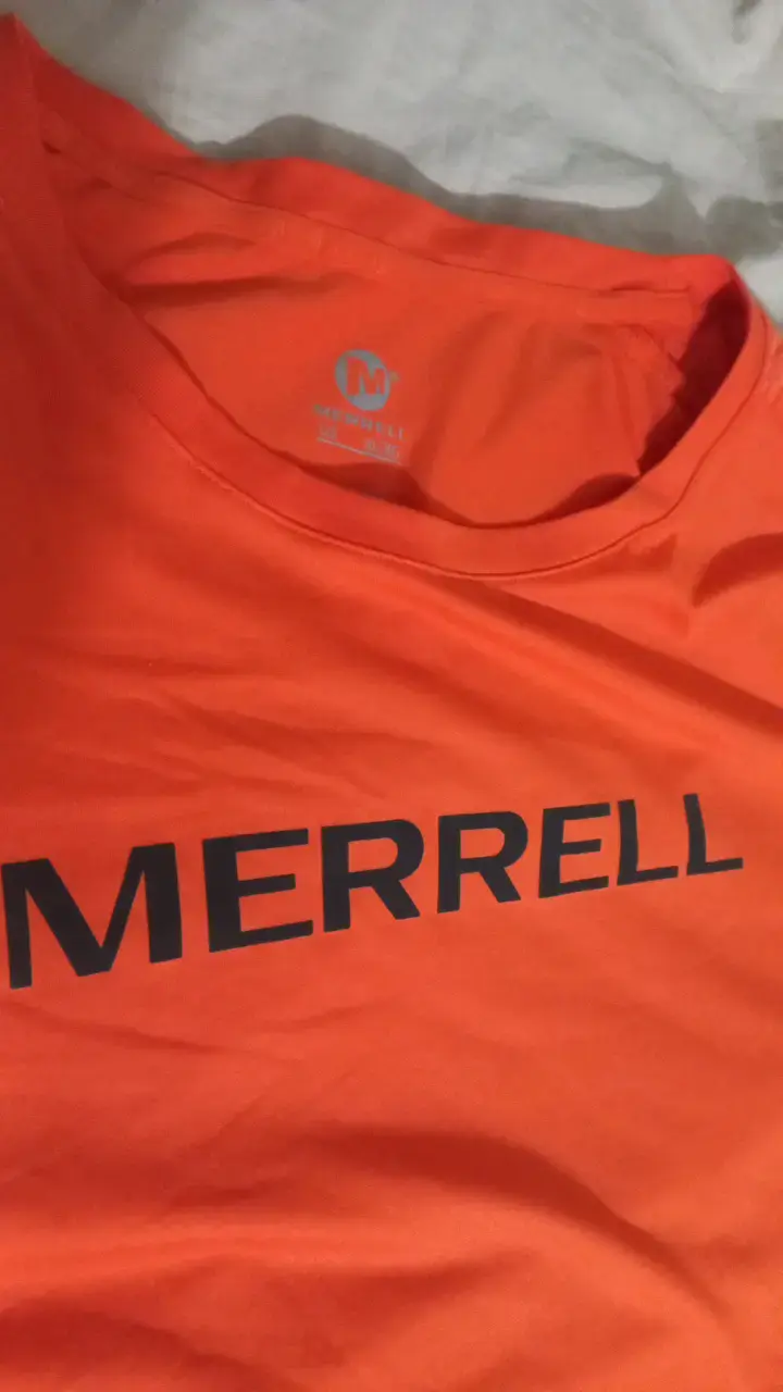 Polera deportiva Merrell para hombre original - 2