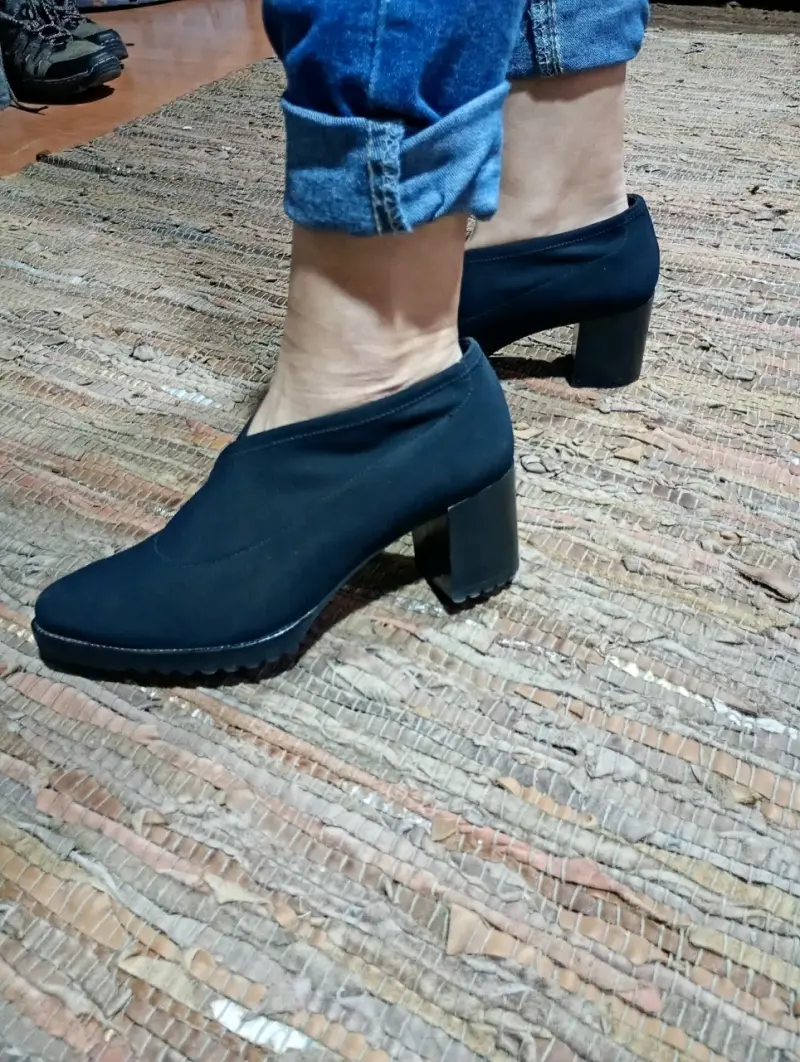 Zapatos de tacón negro para mujer - 2