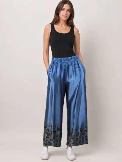 Pantalones anchos de viscosa azul con estampado - miniatura 1