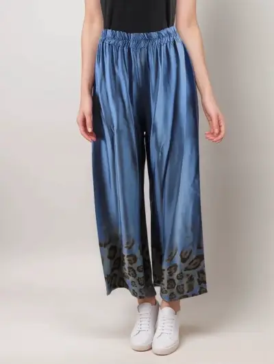 Pantalones anchos de viscosa azul con estampado - miniatura 2