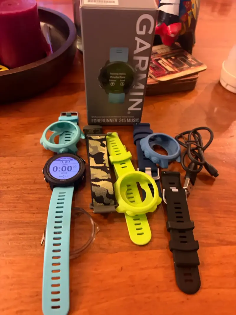 Reloj Garmin Forerunner 245 Music con correas adicionales - 1