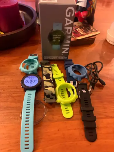 Reloj Garmin Forerunner 245 Music con correas adicionales - miniatura 1
