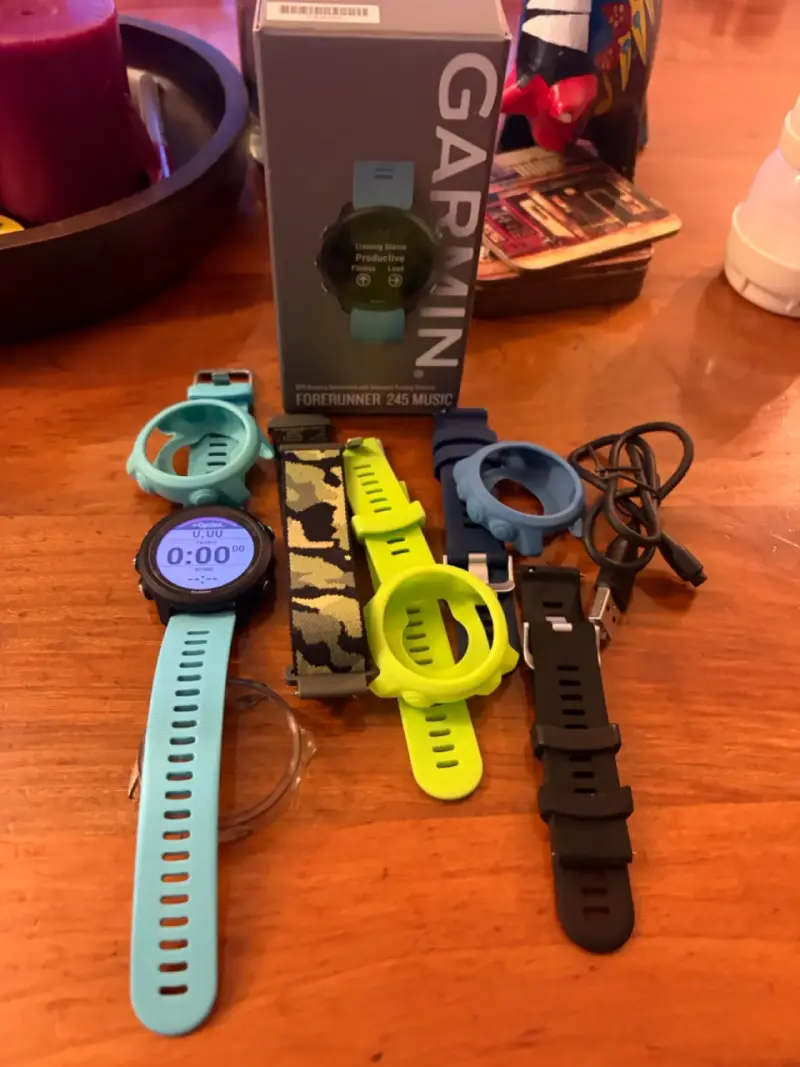 Reloj Garmin Forerunner 245 Music con correas adicionales - 2