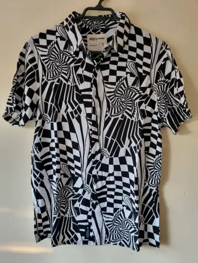 Camisa estampada en blanco y negro FCC by Corona - miniatura 1