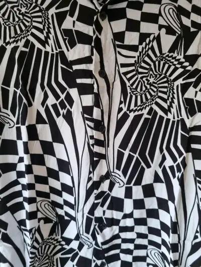 Camisa estampada en blanco y negro FCC by Corona - miniatura 3