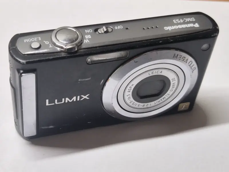 Cámara digital Panasonic Lumix DMC-FS3 negra - 1