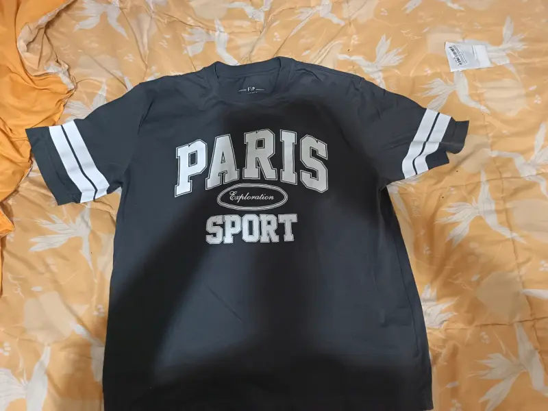 Polera deportiva negra Paris Sport