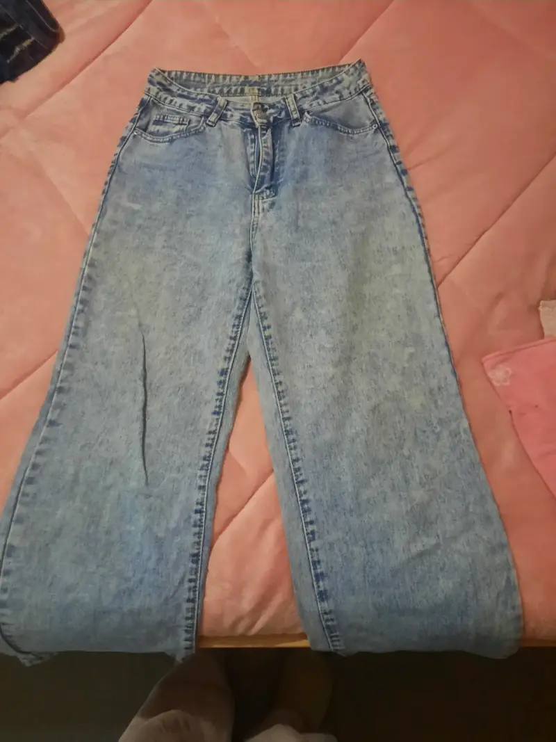 Jeans de mezclilla azul claro para mujer - 2