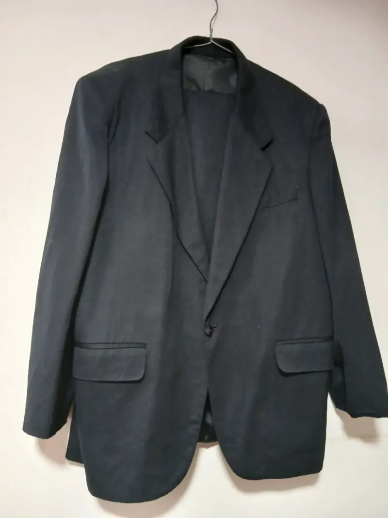 Blazer negro elegante para hombre - 2