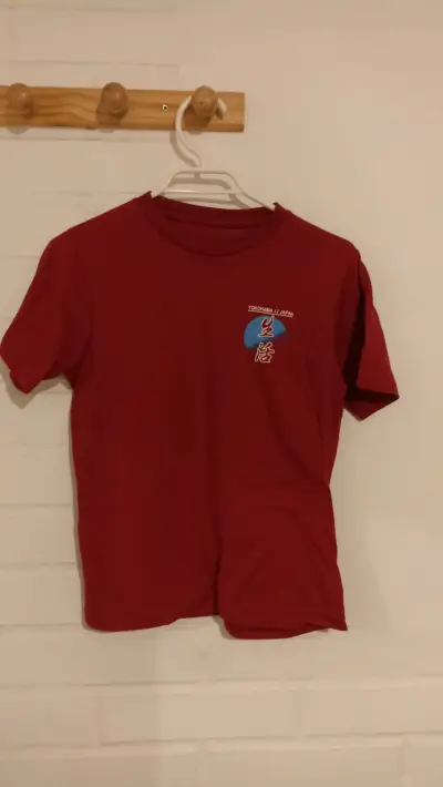 Polera roja con diseño japonés talla 12 - miniatura 1