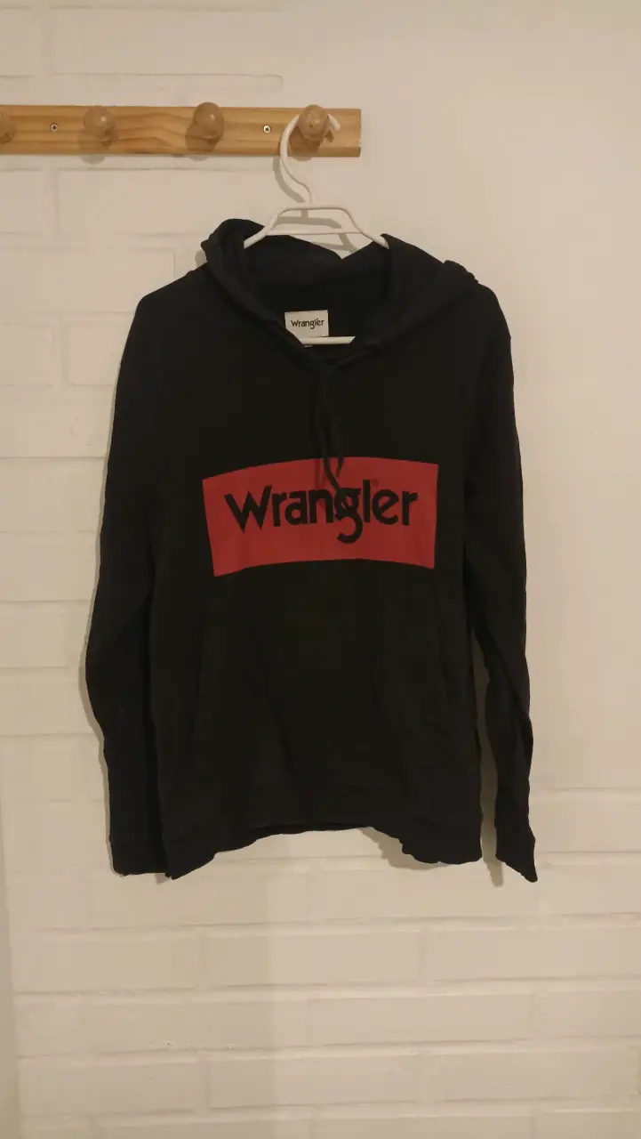 Polerón negro Wrangler con capucha talla XL