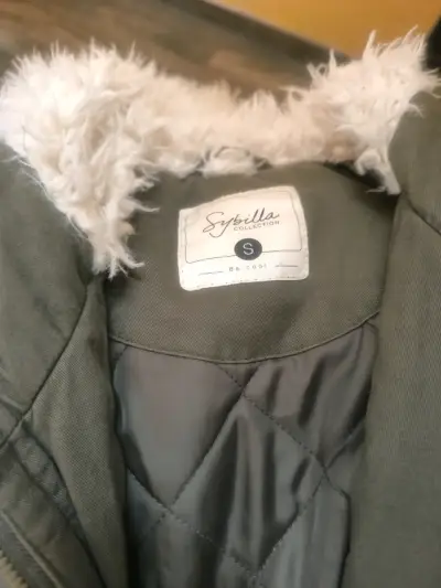 Parka verde con capucha y forro de piel sintética Sybilla - miniatura 2