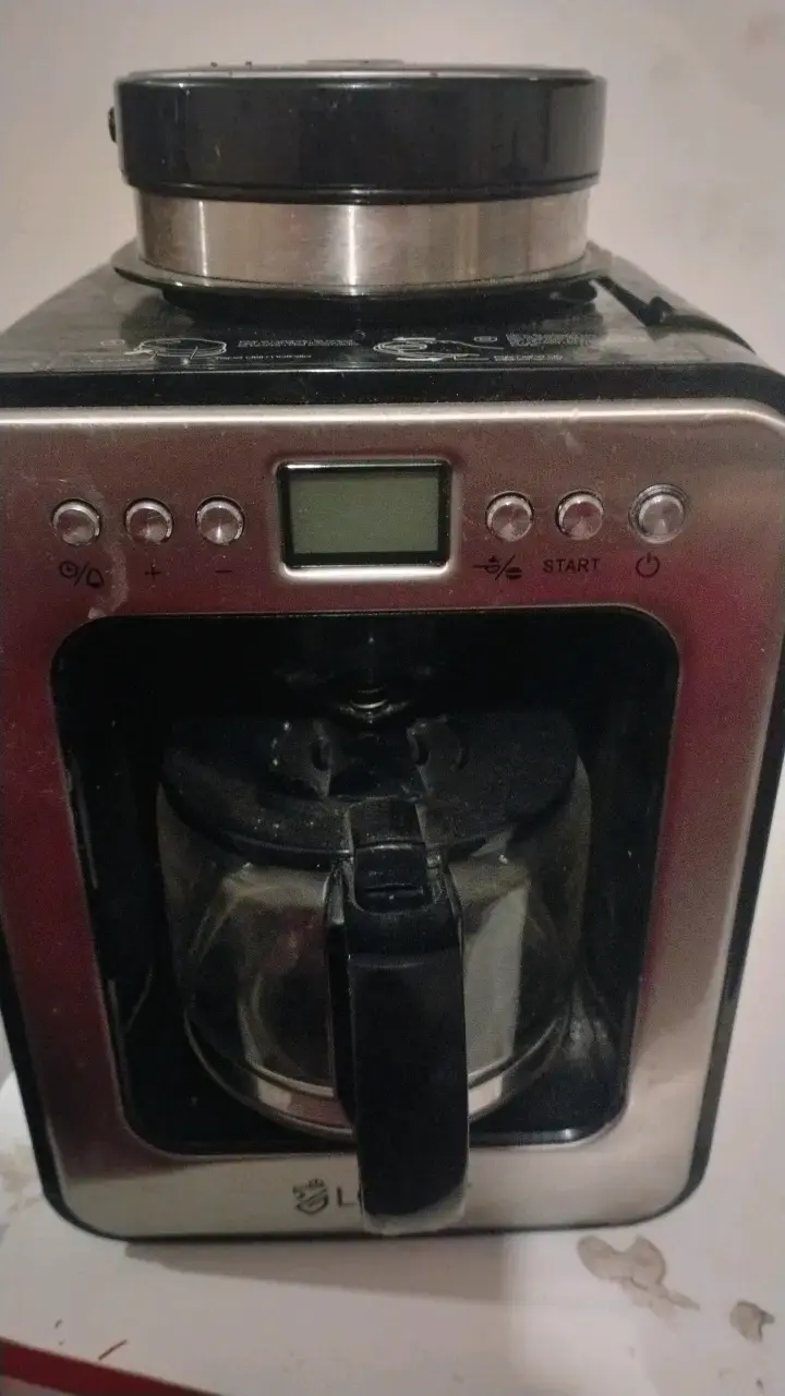Cafetera eléctrica con molinillo integrado - 2