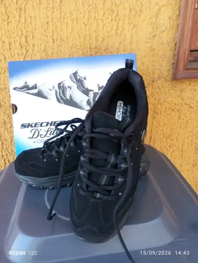Zapatillas Skechers D'Lites negras. - miniatura 1