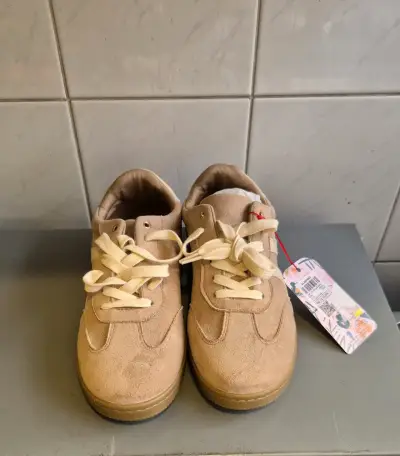 Zapatillas de gamuza beige mujer 40 - miniatura 1