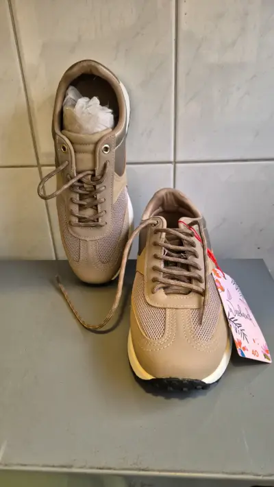 Zapatillas  beige para mujer talla 40 - miniatura 1