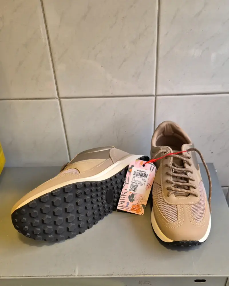 Zapatillas  beige para mujer talla 40 - 3