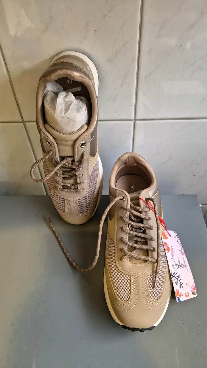 Zapatillas  beige para mujer talla 40 - 4