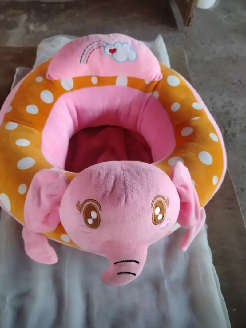 Asiento de bebé con diseño de elefante