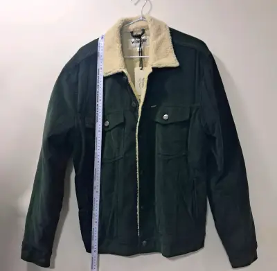 Chaqueta de mezclilla Wrangler nueva - miniatura 4
