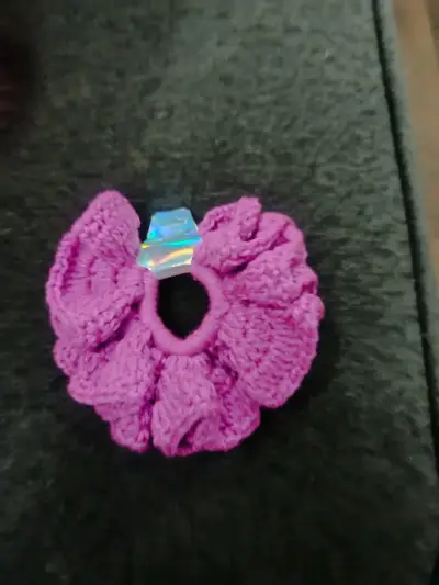 Colección de Scrunchies Tejidos a Mano - miniatura 5