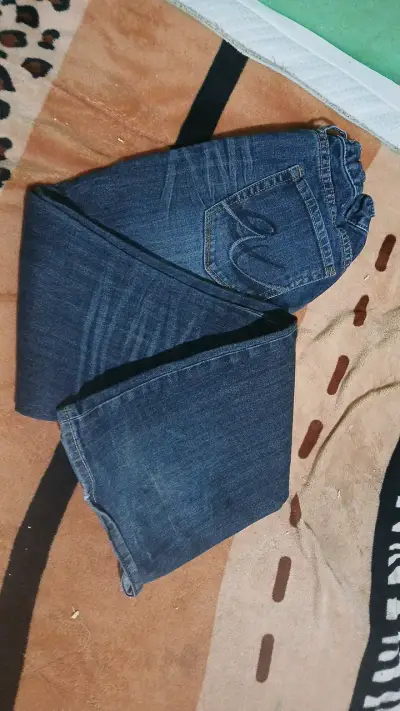 Jeans de mezclilla azul para mujer - miniatura 2