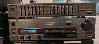 Amplificador y ecualizador Technics - miniatura 1