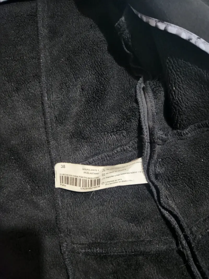 Abrigo negro con capucha para mujer talla 38 - 3