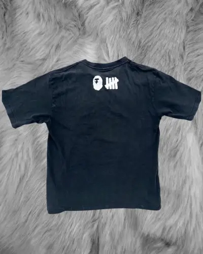 Polera negra Undefeated x A Bathing Ape - miniatura 2