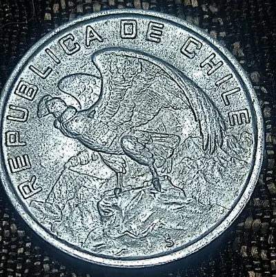 Moneda chilena de 10 escudos de 1974 - miniatura 2