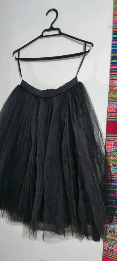 Zapatos de tacón negros de gamuza - miniatura 4