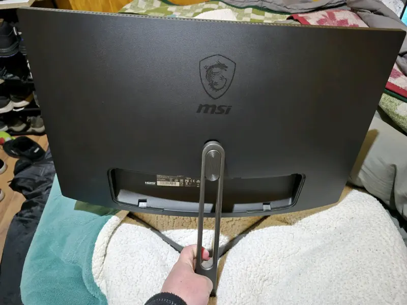 Monitor Curvo Gaming MSI Optix G24 Series - 2