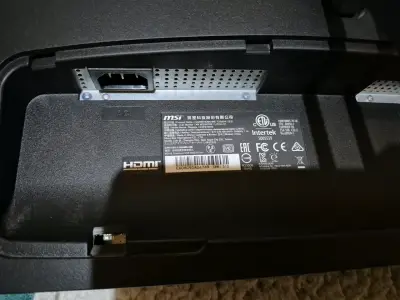 Monitor Curvo Gaming MSI Optix G24 Series - miniatura 4