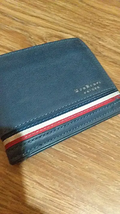 Billetera de cuero azul con diseño tricolor - miniatura 1
