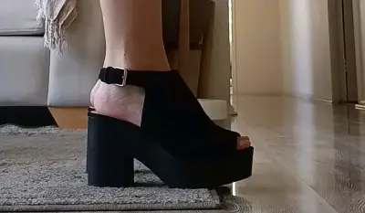 Sandalias de Plataforma Negras con Hebilla - miniatura 1