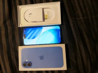iPhone 16 Plus 128GB - Impecable (Caja y Cable) - miniatura 1